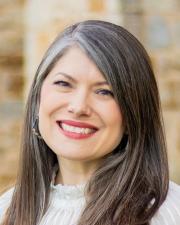 Photo of Christina Holt.